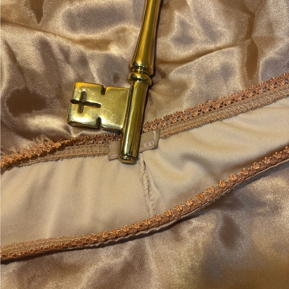 ✨Vintage Y2K Boho Gold Satin Asymmetrical Midi Skirt✨ - Picture 6 of 7